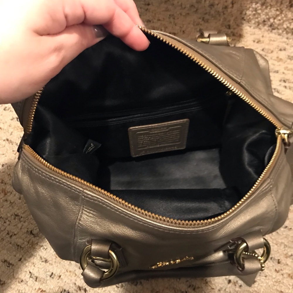 Authentic Coach Shoulder/Crossbody Bag - Picture 3 of 3